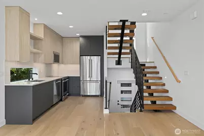 2011 Dexter Avenue N #A, Seattle, WA 98109 - Photo 9