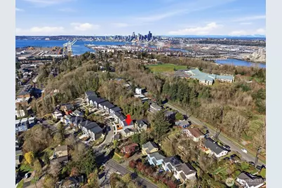 4582 22nd Avenue SW, Seattle, WA 98106 - Photo 3