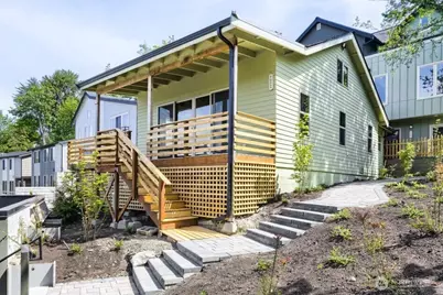 4582 22nd Avenue SW, Seattle, WA 98106 - Photo 1