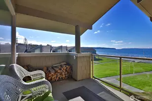 816 Old Beach Rd, Freeland, WA 98249 - Photo 1