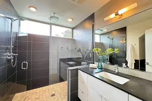 4114 Linden Ave N, Seattle, WA 98103 - Photo 19