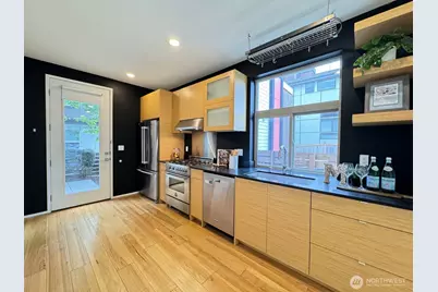 4114 Linden Avenue N #A, Seattle, WA 98103 - Photo 7