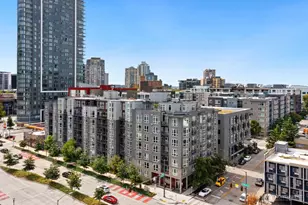699 John St, Seattle, WA 98109 - Photo 31