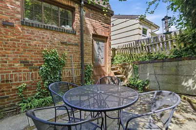 3002 NE 57th Street, Seattle, WA 98105 - Photo 33