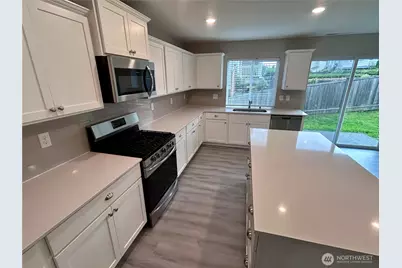 8325 39th Street NE, Marysville, WA 98270 - Photo 9