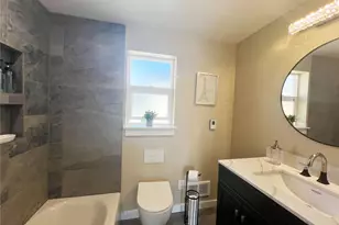 6709 Aurora Ave, Seattle, WA 98103 - Photo 7