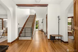 1105 Shenandoah Dr E, Seattle, WA 98112 - Photo 3