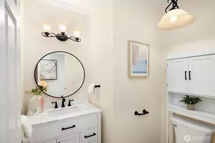 2215 271st Ct SE, Sammamish, WA 98075 - Photo 17