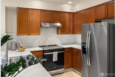 11004 NE 11th Street #404, Bellevue, WA 98004 - Photo 9