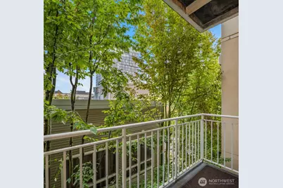 11004 NE 11th Street #404, Bellevue, WA 98004 - Photo 7