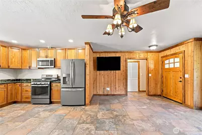 4655 NE Thunder Lane, Poulsbo, WA 98370 - Photo 9