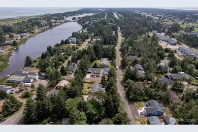 654 Woodland Loop NE, Ocean Shores, WA 98569 - Photo 33