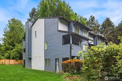 170 Newport Way NW #D31, Issaquah, WA 98027 - Photo 1