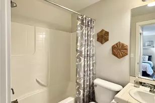 2138 N 113th St, Seattle, WA 98133 - Photo 23