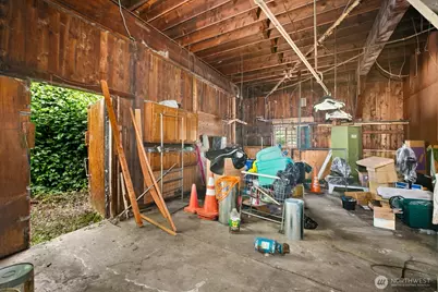 9432 Rainier Avenue S, Seattle, WA 98118 - Photo 13
