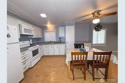 8114 34th Avenue S #49, Lakewood, WA 98499 - Photo 3