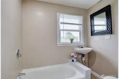 1232 S 18th Street, Mount Vernon, WA 98274 - Photo 13
