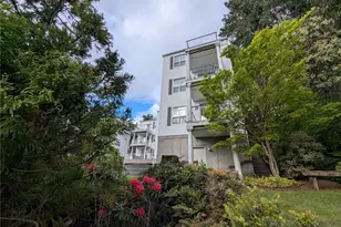 3990 129th Pl SE, Bellevue, WA 98006 - Photo 1