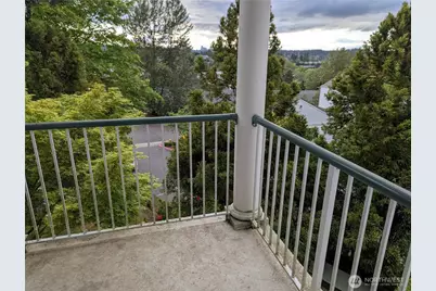 3990 129th Place SE #C106, Bellevue, WA 98006 - Photo 9
