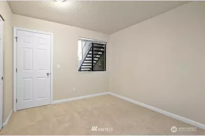 14331 124th Avenue NE #C33, Kirkland, WA 98034 - Photo 9