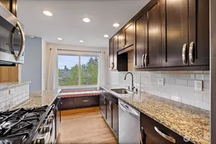 2905 E Olive St, Seattle, WA 98122 - Photo 11