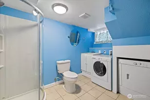 2905 E Olive St, Seattle, WA 98122 - Photo 17