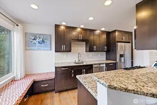 2905 E Olive St, Seattle, WA 98122 - Photo 9