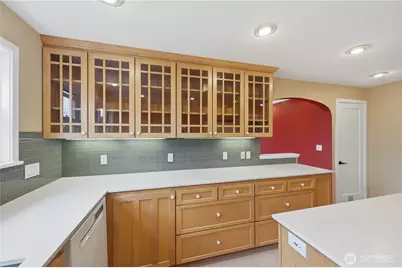 3217 36th Avenue W, Seattle, WA 98199 - Photo 11