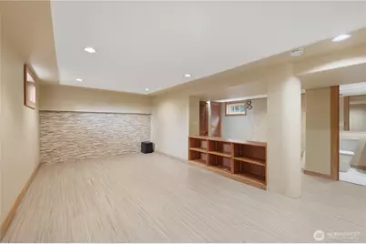 3217 36th Avenue W, Seattle, WA 98199 - Photo 25