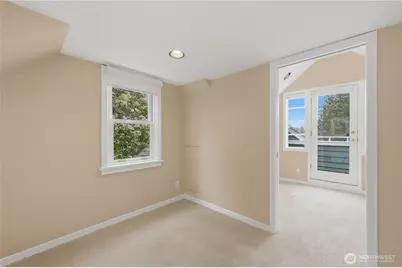 3217 36th Avenue W, Seattle, WA 98199 - Photo 21