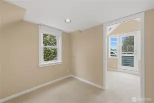 3217 36th Ave W, Seattle, WA 98199 - Photo 21