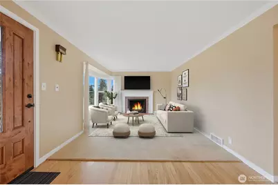 3217 36th Avenue W, Seattle, WA 98199 - Photo 3