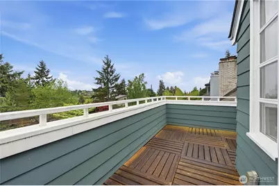 3217 36th Avenue W, Seattle, WA 98199 - Photo 23