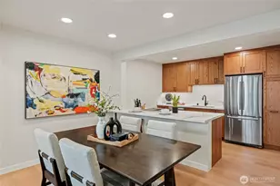 1400 Bellevue Way SE, Bellevue, WA 98004 - Photo 7