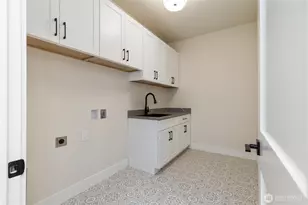 12642 NE 80th St, Kirkland, WA 98033 - Photo 17