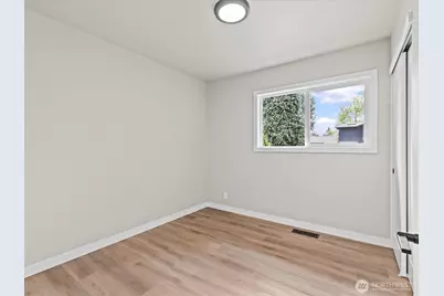 418 S 190th Street, Burien, WA 98148 - Photo 17