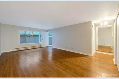 4324 Phinney Avenue N #1, Seattle, WA 98103 - Photo 13