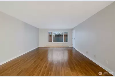 4324 Phinney Avenue N #1, Seattle, WA 98103 - Photo 17