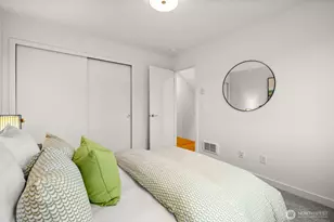 713 B N 70th St, Seattle, WA 98103 - Photo 17