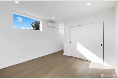 518 N 102nd Street, Seattle, WA 98133 - Photo 9