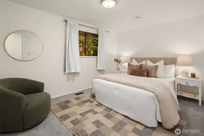 15003 NE 10th Place, Bellevue, WA 98007 - Photo 17