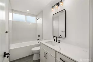 516 N 102nd St, Seattle, WA 98133 - Photo 5