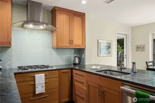 11122 NE 41st Dr, Kirkland, WA 98033 - Photo 11