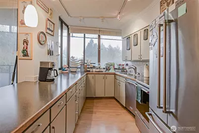 1910 Evergreen Park Drive SW #302, Olympia, WA 98502 - Photo 3