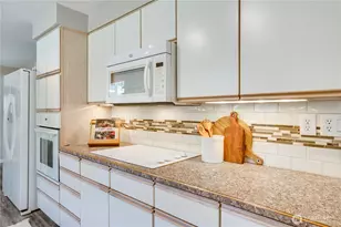 8802 41st St W, University Place, WA 98466 - Photo 17