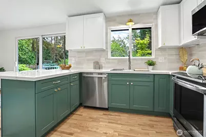 3836 NE 96th Street, Seattle, WA 98115 - Photo 9
