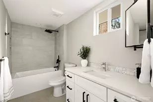 1402 N 136th St, Seattle, WA 98133 - Photo 19
