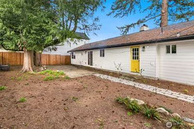 1402 N 136th Street, Seattle, WA 98133 - Photo 13