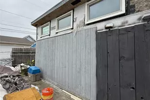 1210 E 35th St, Tacoma, WA 98404 - Photo 11