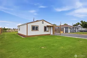 4243 NE Lincoln Dr, Moses Lake, WA 98837 - Photo 3